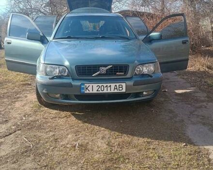 Зеленый Вольво В40, объемом двигателя 1.8 л и пробегом 436 тыс. км за 3600 $, фото 1 на Automoto.ua