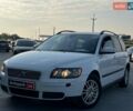 Белый Вольво В50, объемом двигателя 1.8 л и пробегом 299 тыс. км за 5790 $, фото 1 на Automoto.ua