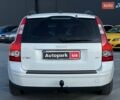 Белый Вольво В50, объемом двигателя 1.8 л и пробегом 299 тыс. км за 5790 $, фото 7 на Automoto.ua