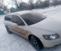 Белый Вольво В50, объемом двигателя 2 л и пробегом 480 тыс. км за 3302 $, фото 1 на Automoto.ua