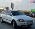 Белый Вольво В50, объемом двигателя 1.8 л и пробегом 299 тыс. км за 5790 $, фото 2 на Automoto.ua