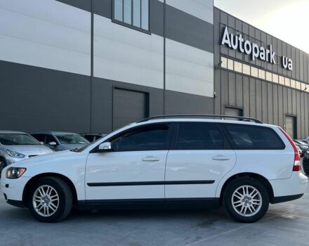 Белый Вольво В50, объемом двигателя 1.8 л и пробегом 299 тыс. км за 5790 $, фото 10 на Automoto.ua