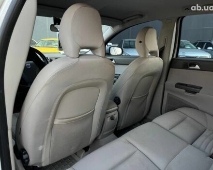 Белый Вольво В50, объемом двигателя 1.8 л и пробегом 299 тыс. км за 5790 $, фото 26 на Automoto.ua