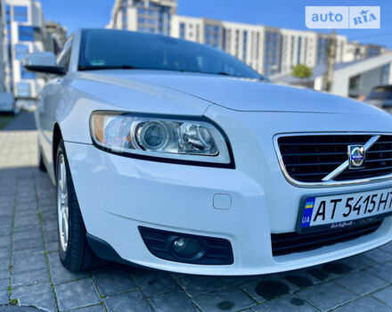 Білий Вольво V50, об'ємом двигуна 1.56 л та пробігом 230 тис. км за 6799 $, фото 11 на Automoto.ua