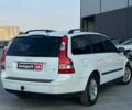 Белый Вольво В50, объемом двигателя 1.8 л и пробегом 299 тыс. км за 5790 $, фото 4 на Automoto.ua