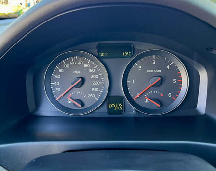 Білий Вольво V50, об'ємом двигуна 1.56 л та пробігом 230 тис. км за 6799 $, фото 30 на Automoto.ua