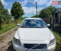 Белый Вольво В50, объемом двигателя 0 л и пробегом 278 тыс. км за 6800 $, фото 1 на Automoto.ua