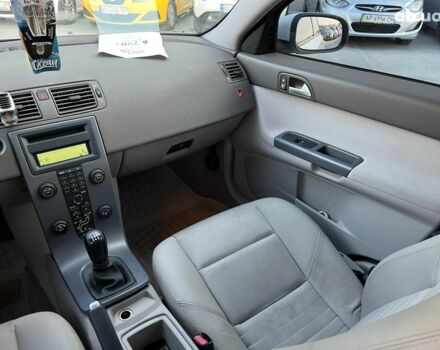 Белый Вольво В50, объемом двигателя 1.8 л и пробегом 299 тыс. км за 5790 $, фото 31 на Automoto.ua