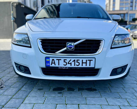 Білий Вольво V50, об'ємом двигуна 1.56 л та пробігом 230 тис. км за 6799 $, фото 10 на Automoto.ua