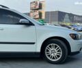Белый Вольво В50, объемом двигателя 1.8 л и пробегом 299 тыс. км за 5790 $, фото 3 на Automoto.ua