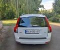 Белый Вольво В50, объемом двигателя 1.6 л и пробегом 256 тыс. км за 6600 $, фото 1 на Automoto.ua