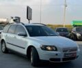 Белый Вольво В50, объемом двигателя 1.8 л и пробегом 299 тыс. км за 5790 $, фото 2 на Automoto.ua