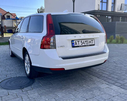 Білий Вольво V50, об'ємом двигуна 1.56 л та пробігом 230 тис. км за 6799 $, фото 6 на Automoto.ua