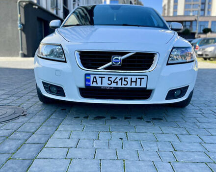 Білий Вольво V50, об'ємом двигуна 1.56 л та пробігом 230 тис. км за 6799 $, фото 1 на Automoto.ua