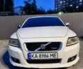 Білий Вольво V50, об'ємом двигуна 2.4 л та пробігом 280 тис. км за 8800 $, фото 2 на Automoto.ua