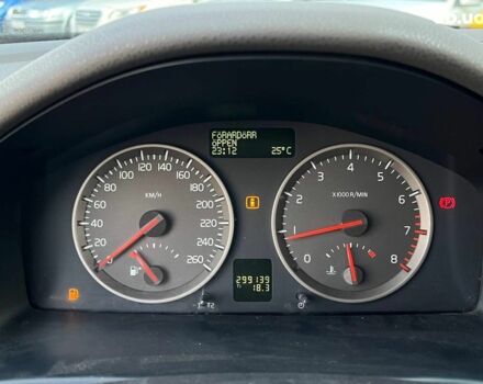 Белый Вольво В50, объемом двигателя 1.8 л и пробегом 299 тыс. км за 5790 $, фото 16 на Automoto.ua