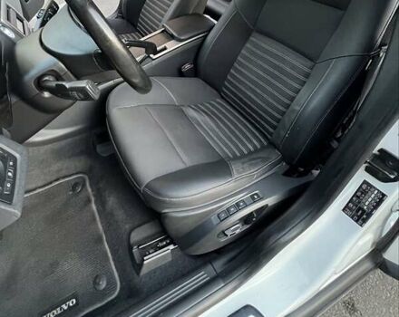 Вольво В50 2009 в Киеве на Automoto.ua Белый Вольво В50, объемом двигателя 1.6 л и пробегом 250 тыс. км за 7200 $, фото 6 на Automoto.ua