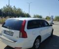 Белый Вольво В50, объемом двигателя 1.56 л и пробегом 267 тыс. км за 7100 $, фото 2 на Automoto.ua
