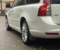 Белый Вольво В50, объемом двигателя 1.6 л и пробегом 269 тыс. км за 6999 $, фото 1 на Automoto.ua