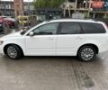Белый Вольво В50, объемом двигателя 2 л и пробегом 231 тыс. км за 8200 $, фото 1 на Automoto.ua