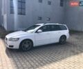 Белый Вольво В50, объемом двигателя 1.6 л и пробегом 280 тыс. км за 7500 $, фото 2 на Automoto.ua