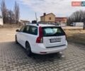 Белый Вольво В50, объемом двигателя 1.6 л и пробегом 280 тыс. км за 7500 $, фото 3 на Automoto.ua