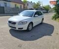 Белый Вольво В50, объемом двигателя 1.56 л и пробегом 228 тыс. км за 5950 $, фото 1 на Automoto.ua