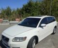 Белый Вольво В50, объемом двигателя 1.56 л и пробегом 267 тыс. км за 7100 $, фото 1 на Automoto.ua