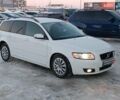 Белый Вольво В50, объемом двигателя 2 л и пробегом 231 тыс. км за 7790 $, фото 2 на Automoto.ua