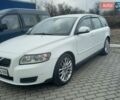 Білий Вольво V50, об'ємом двигуна 1.6 л та пробігом 264 тис. км за 5600 $, фото 1 на Automoto.ua