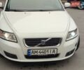 Белый Вольво В50, объемом двигателя 1.8 л и пробегом 262 тыс. км за 6300 $, фото 1 на Automoto.ua