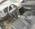 Белый Вольво В50, объемом двигателя 1.6 л и пробегом 282 тыс. км за 6500 $, фото 2 на Automoto.ua