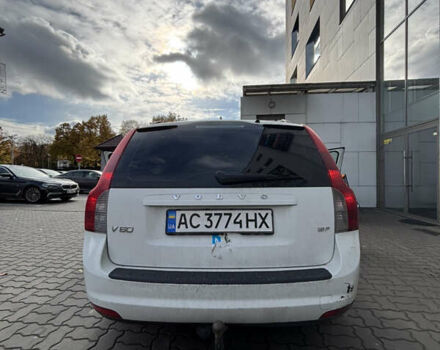Білий Вольво V50, об'ємом двигуна 1.8 л та пробігом 280 тис. км за 5800 $, фото 4 на Automoto.ua