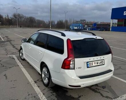 Белый Вольво В50, объемом двигателя 1.6 л и пробегом 243 тыс. км за 7650 $, фото 7 на Automoto.ua