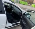 Белый Вольво В50, объемом двигателя 1.6 л и пробегом 243 тыс. км за 7650 $, фото 2 на Automoto.ua