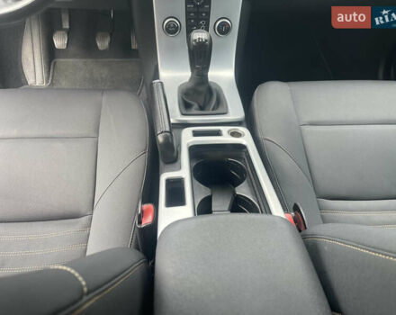 Білий Вольво V50, об'ємом двигуна 1.6 л та пробігом 179 тис. км за 7950 $, фото 5 на Automoto.ua