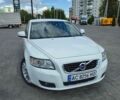 Білий Вольво V50, об'ємом двигуна 1.56 л та пробігом 254 тис. км за 8200 $, фото 1 на Automoto.ua