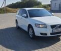 Белый Вольво В50, объемом двигателя 1.56 л и пробегом 290 тыс. км за 7100 $, фото 2 на Automoto.ua