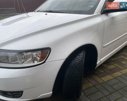 Білий Вольво V50, об'ємом двигуна 1.6 л та пробігом 179 тис. км за 7950 $, фото 47 на Automoto.ua