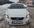 Белый Вольво В50, объемом двигателя 1.56 л и пробегом 273 тыс. км за 7999 $, фото 1 на Automoto.ua