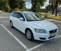 Белый Вольво В50, объемом двигателя 2 л и пробегом 312 тыс. км за 6499 $, фото 2 на Automoto.ua