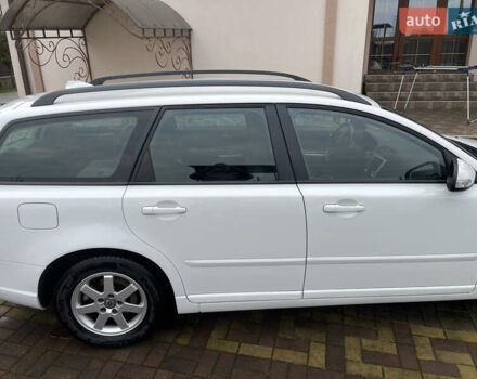 Білий Вольво V50, об'ємом двигуна 1.6 л та пробігом 179 тис. км за 7950 $, фото 40 на Automoto.ua