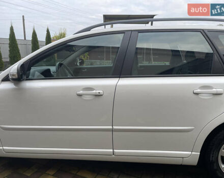 Білий Вольво V50, об'ємом двигуна 1.6 л та пробігом 179 тис. км за 7950 $, фото 50 на Automoto.ua