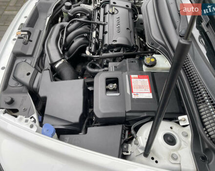 Білий Вольво V50, об'ємом двигуна 1.6 л та пробігом 179 тис. км за 7950 $, фото 58 на Automoto.ua