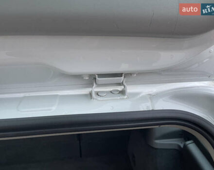 Білий Вольво V50, об'ємом двигуна 1.6 л та пробігом 179 тис. км за 7950 $, фото 26 на Automoto.ua
