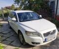 Белый Вольво В50, объемом двигателя 2 л и пробегом 267 тыс. км за 7500 $, фото 2 на Automoto.ua