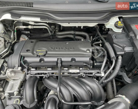 Білий Вольво V50, об'ємом двигуна 1.6 л та пробігом 179 тис. км за 7950 $, фото 55 на Automoto.ua