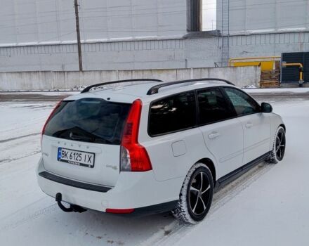 Білий Вольво V50, об'ємом двигуна 1.6 л та пробігом 280 тис. км за 7900 $, фото 3 на Automoto.ua