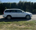 Белый Вольво В50, объемом двигателя 2 л и пробегом 285 тыс. км за 7600 $, фото 1 на Automoto.ua