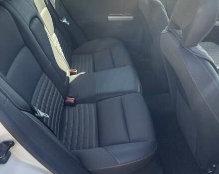 Белый Вольво В50, объемом двигателя 2 л и пробегом 285 тыс. км за 7600 $, фото 7 на Automoto.ua